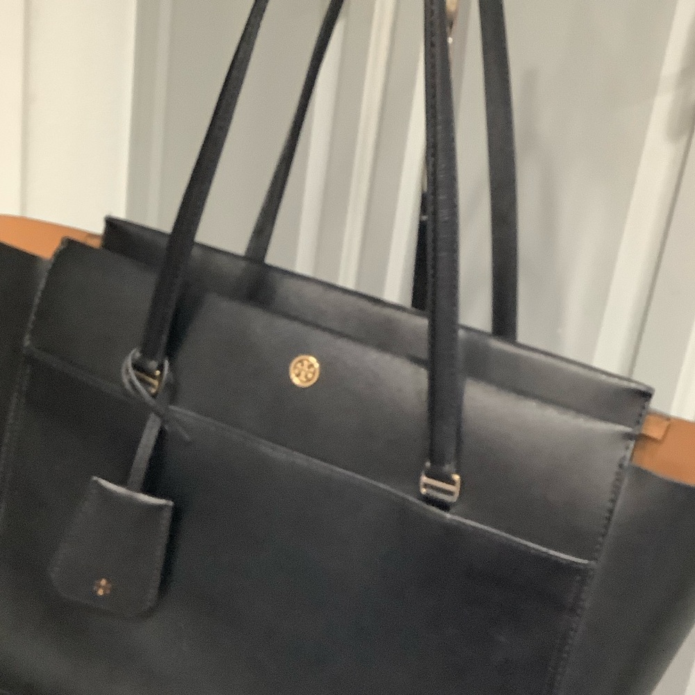 🔥🔥🔥TORY BURCH PARKER LARGE TOTE Black Saffiano Leather Tote Bag SALE SALE SALE - Picture 7 of 12